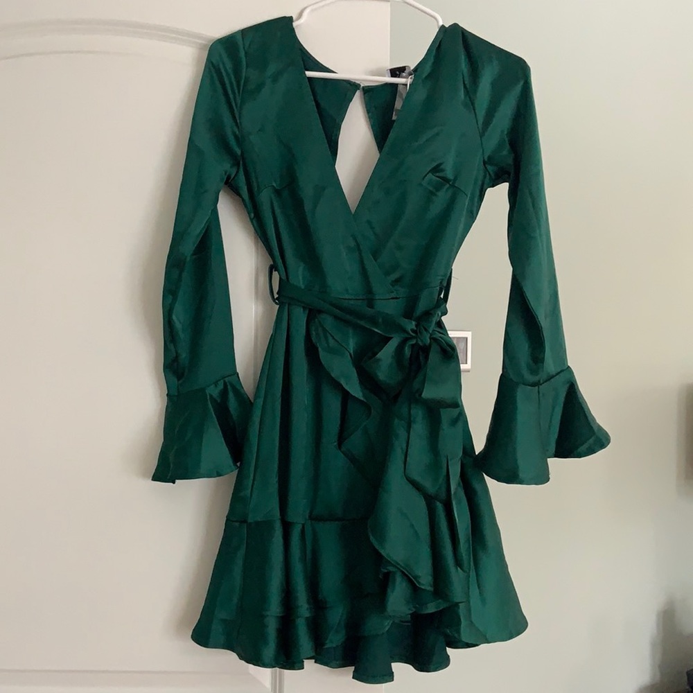 NWT Princess Polly dress size 4 emerald green